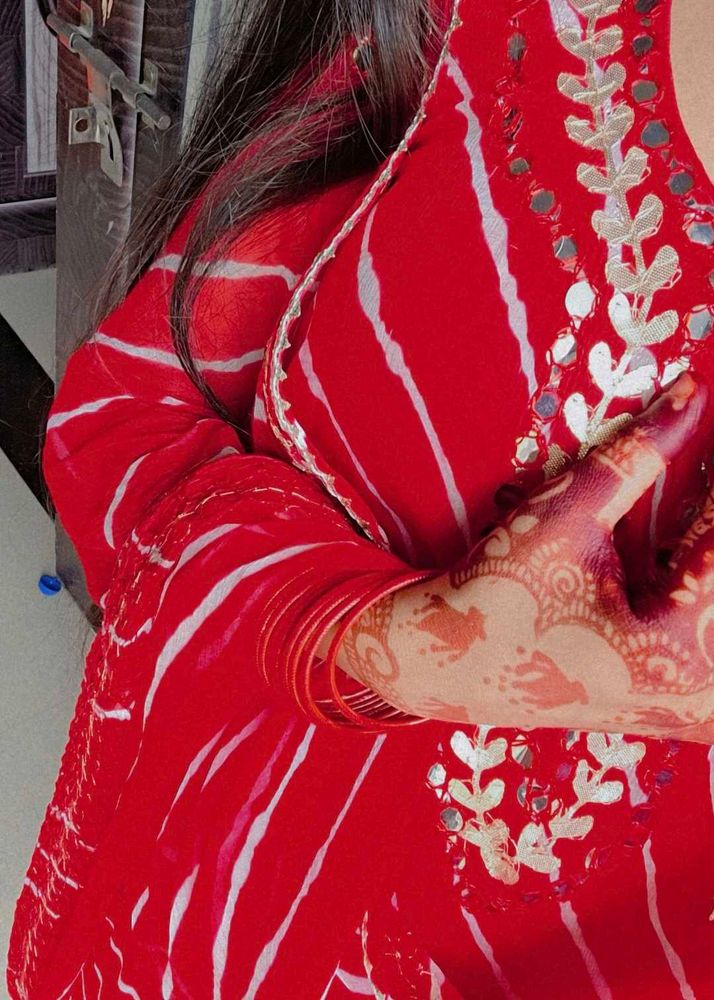 lehriya Red &amp; golden Printed Kurta with heavy dupa