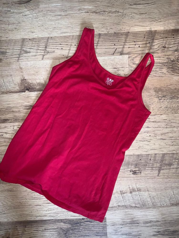 Red Basic Tank Top
