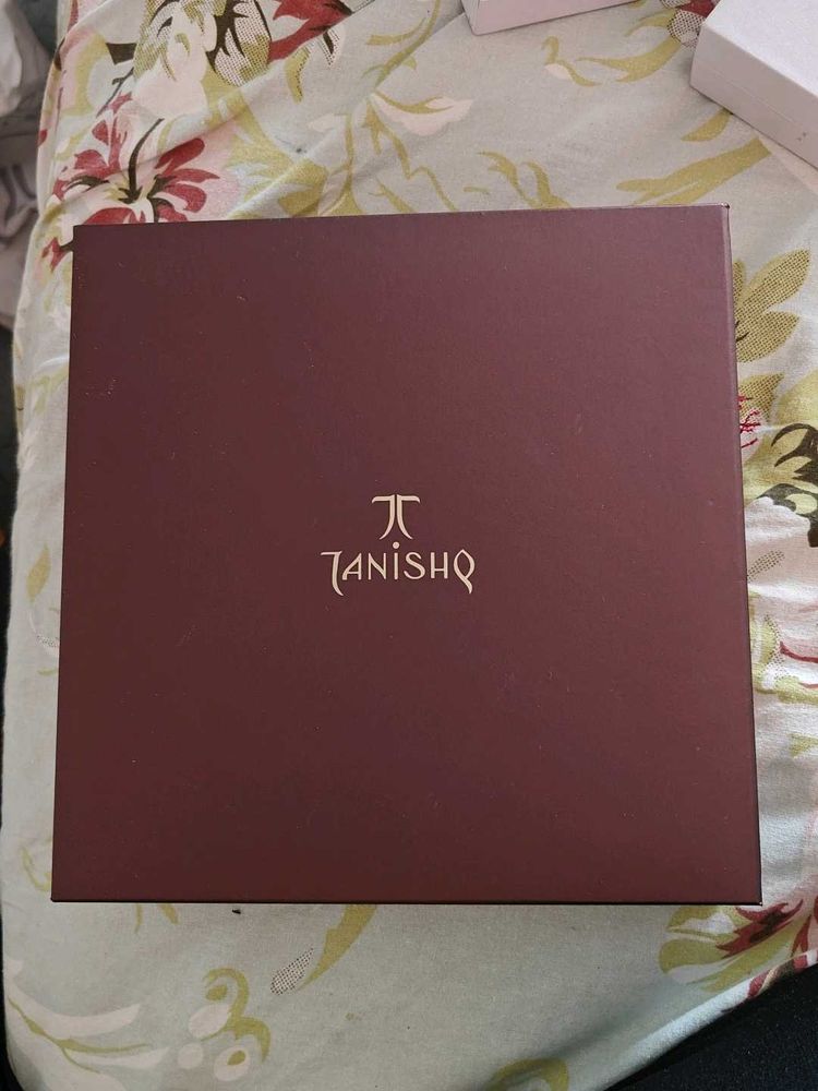 Tanishq Jewellery Box - Elegant Presentation