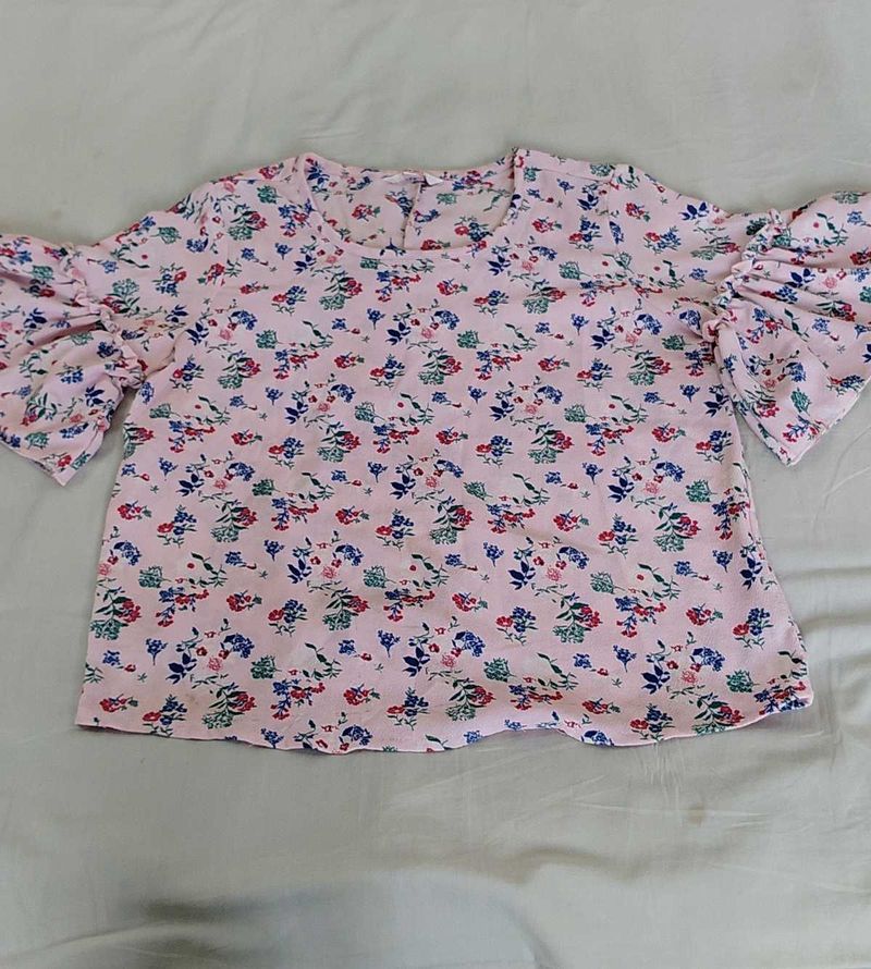 Floral Ruffle Sleeve Top