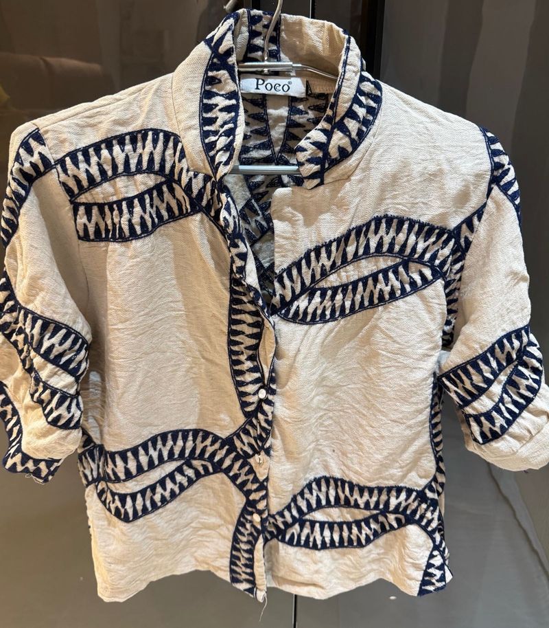 Poco Embroidered Collared Top