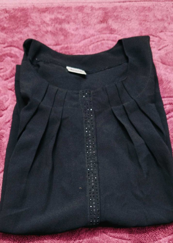 Elegant Black Top