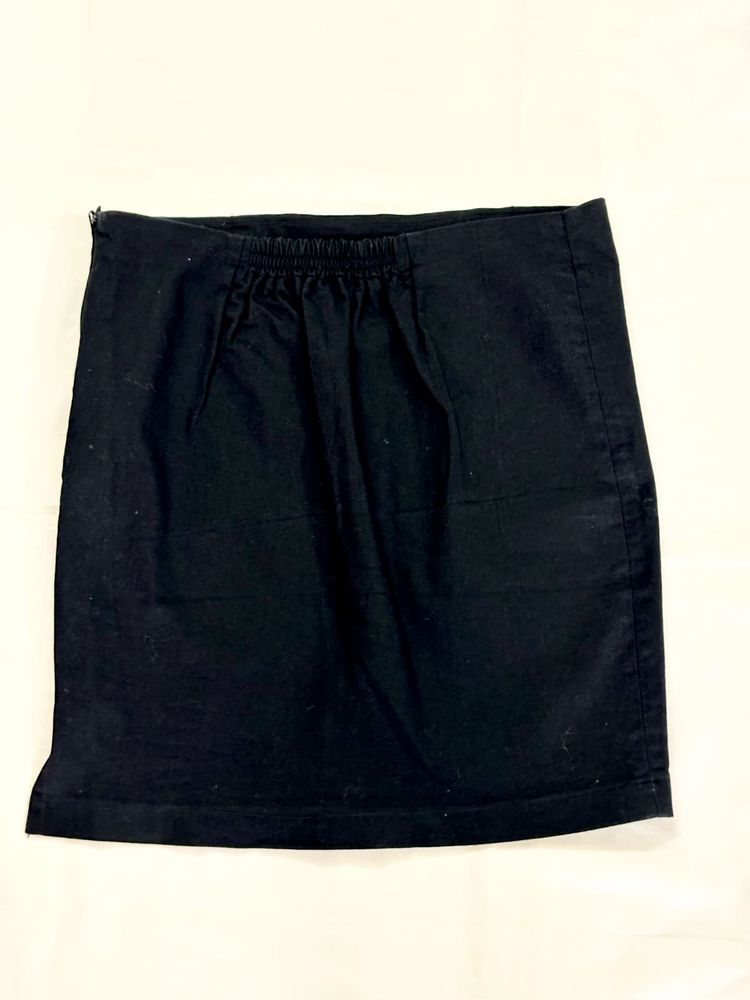 Classic Black Mini Skirt