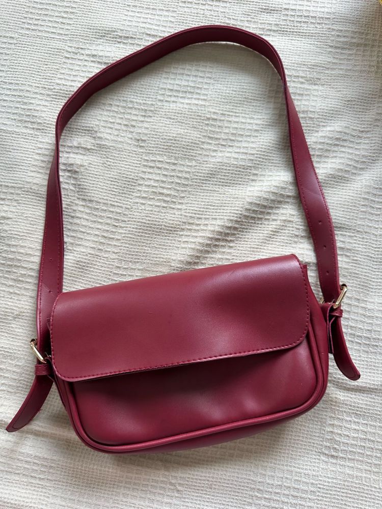 red purse