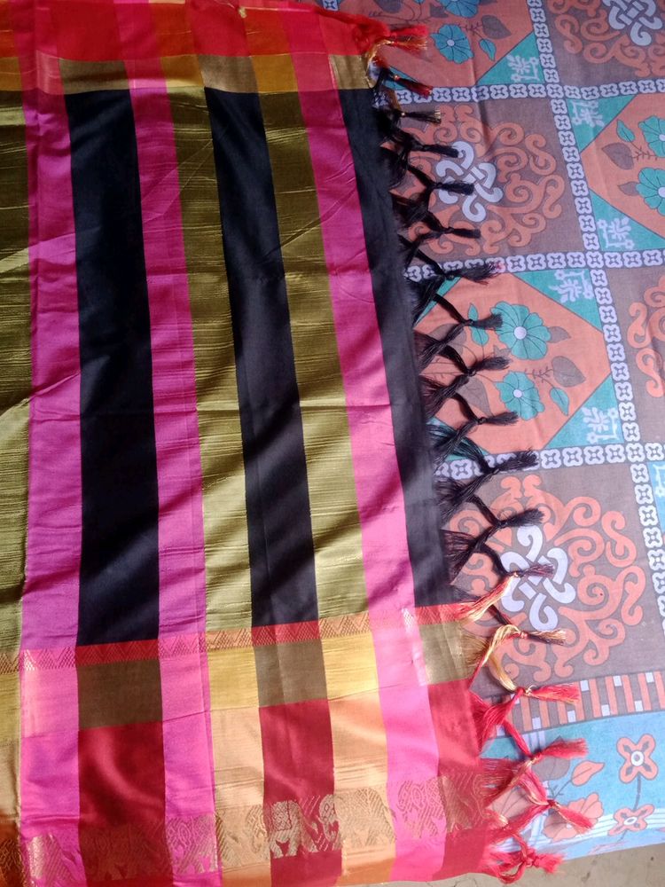 Black And Red Saree