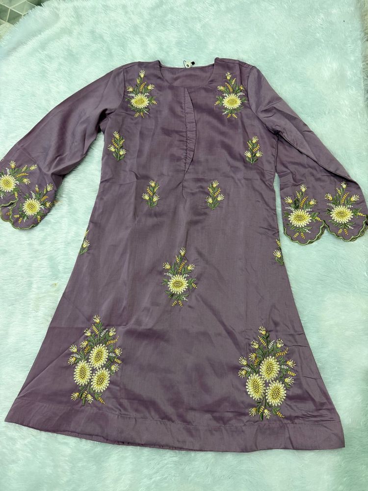silk embroidered kurta pant set