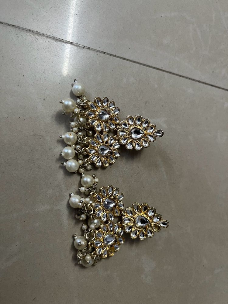 Earings