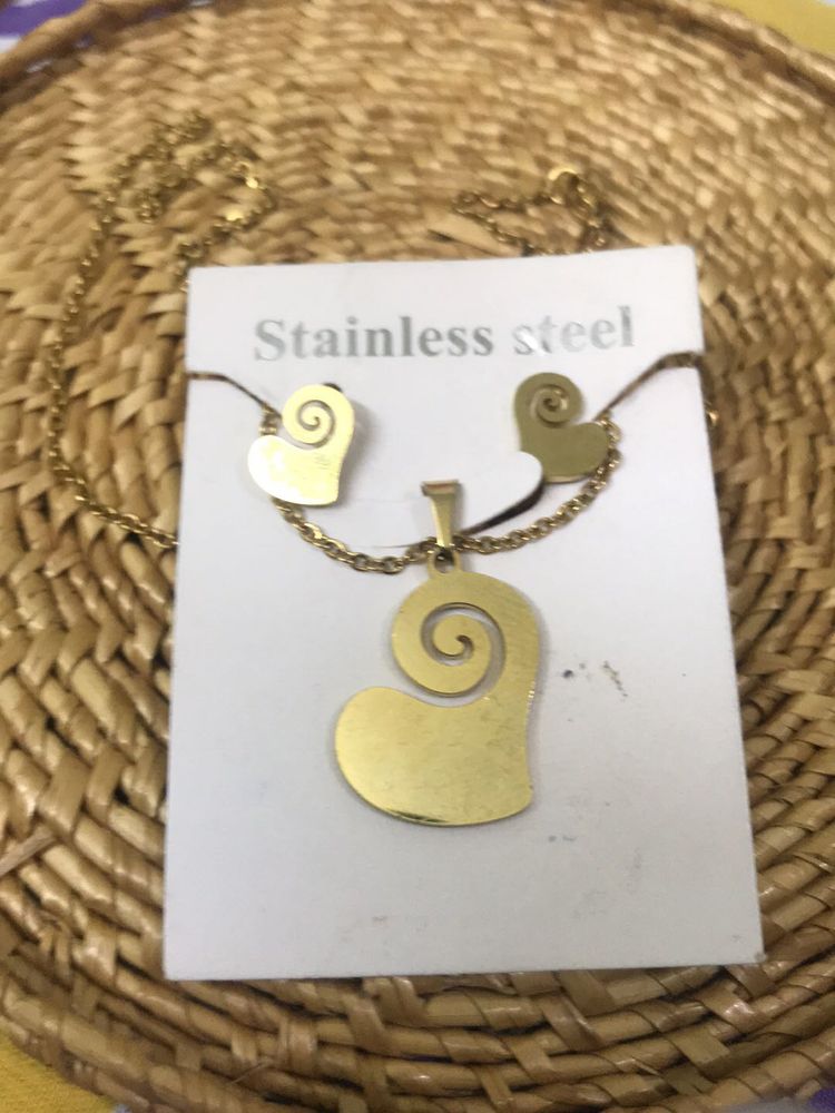 Gold Stainless Steel Jewelry Set