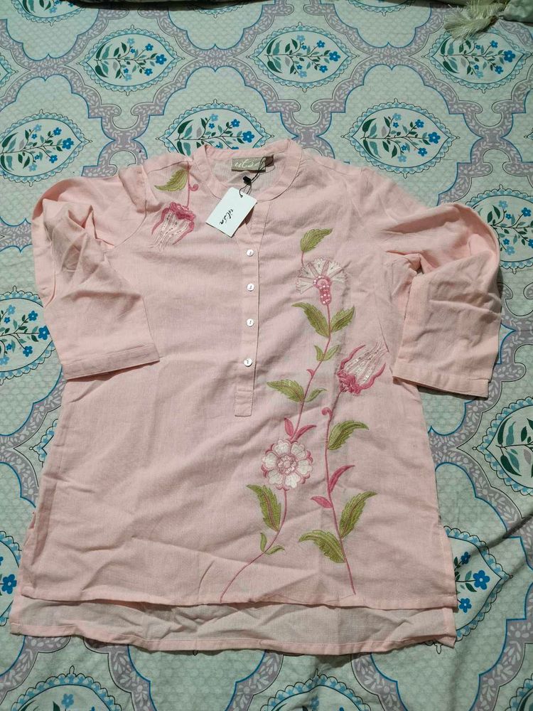 Beautiful Pink Embroidered Kurta