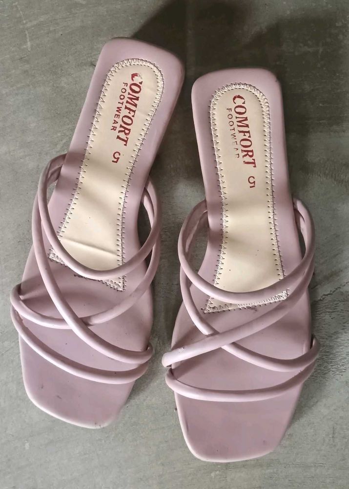 Chic Pink Strappy Flat Sandals