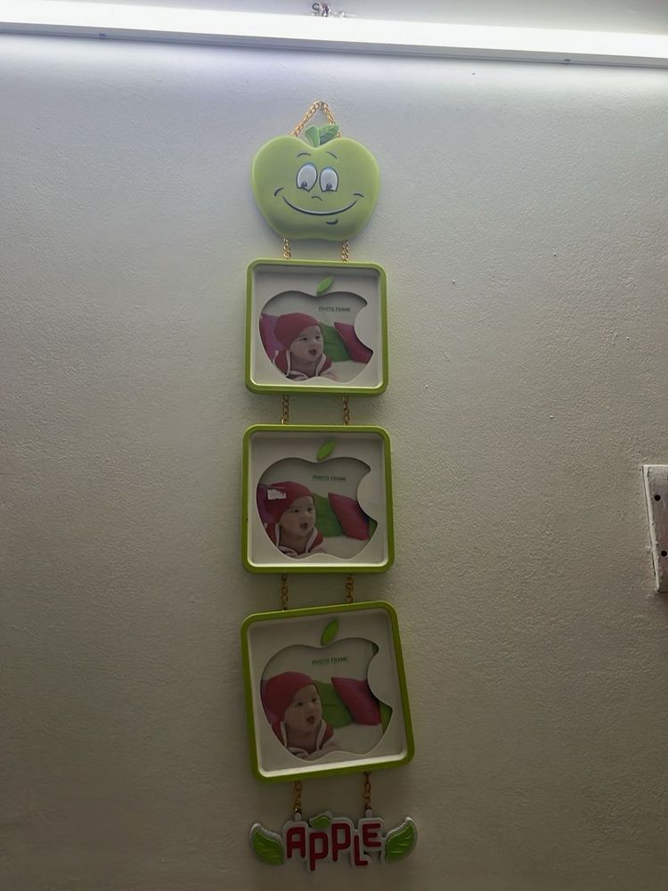 Cute Apple Photo Frame Display