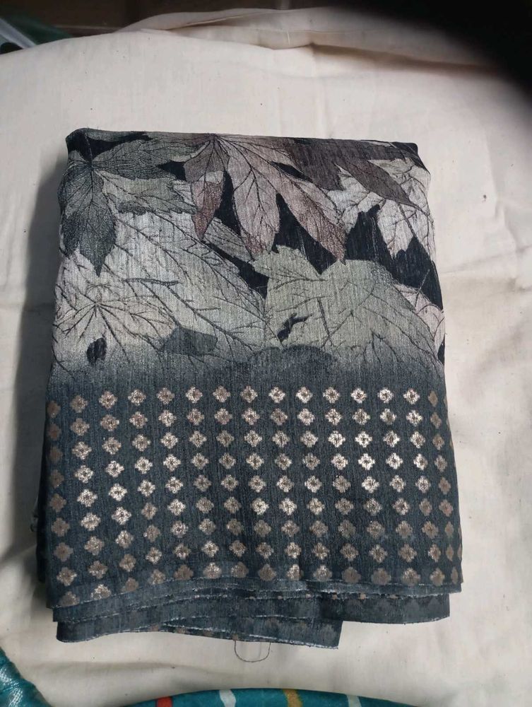 joint used lenin Elegant Leaf Print Saree
