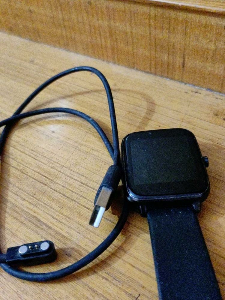 Boat smartwatch