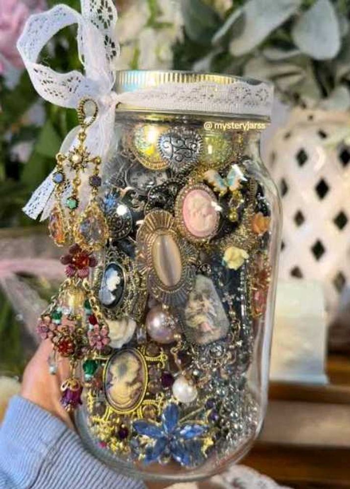 Vintage Charm Jewelry Jar