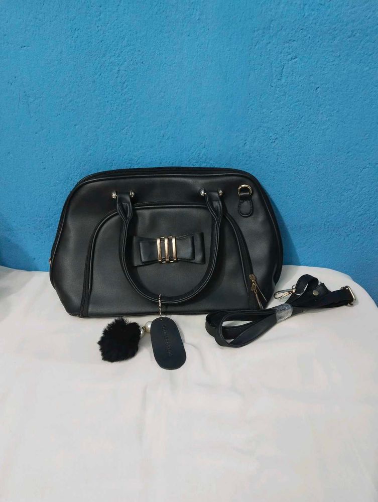 Chic Black Bow Detail Handbag