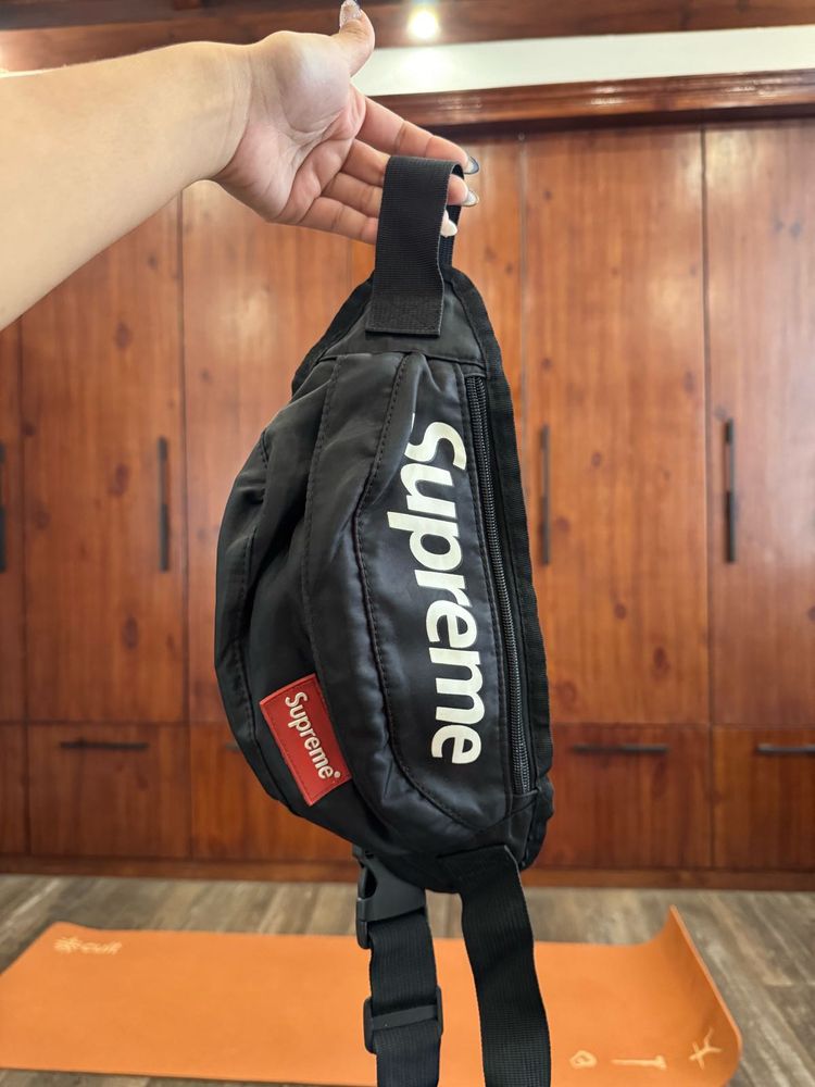 FREE-DELIVERY  Supreme Waist Bag