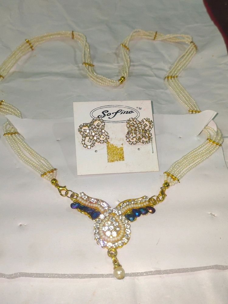 Women's Necklace With Earrings