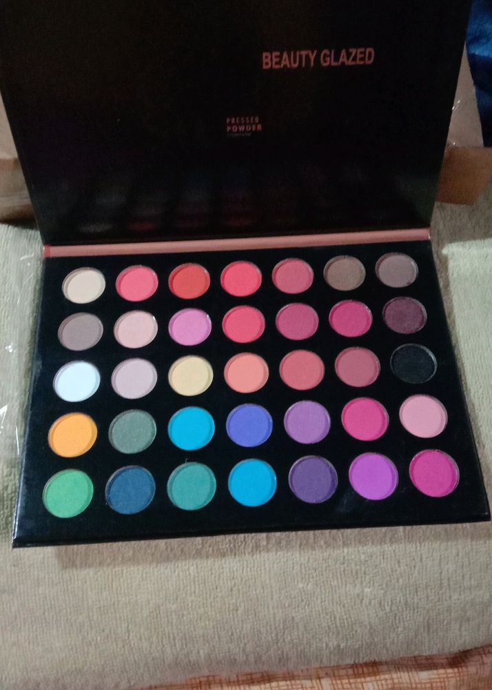 Color Studio Eye Shadows 35 Rag Available