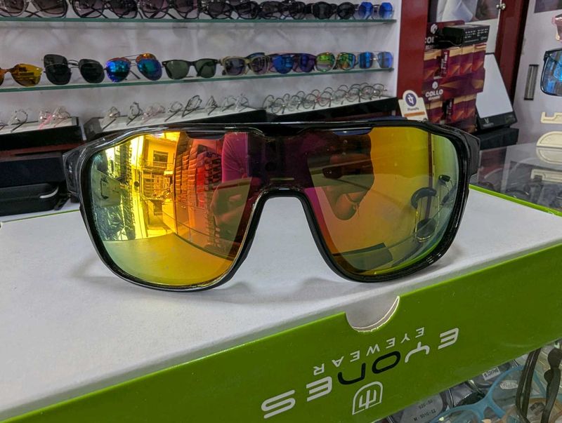Sporty Black &amp; Yellow Sunglasses
