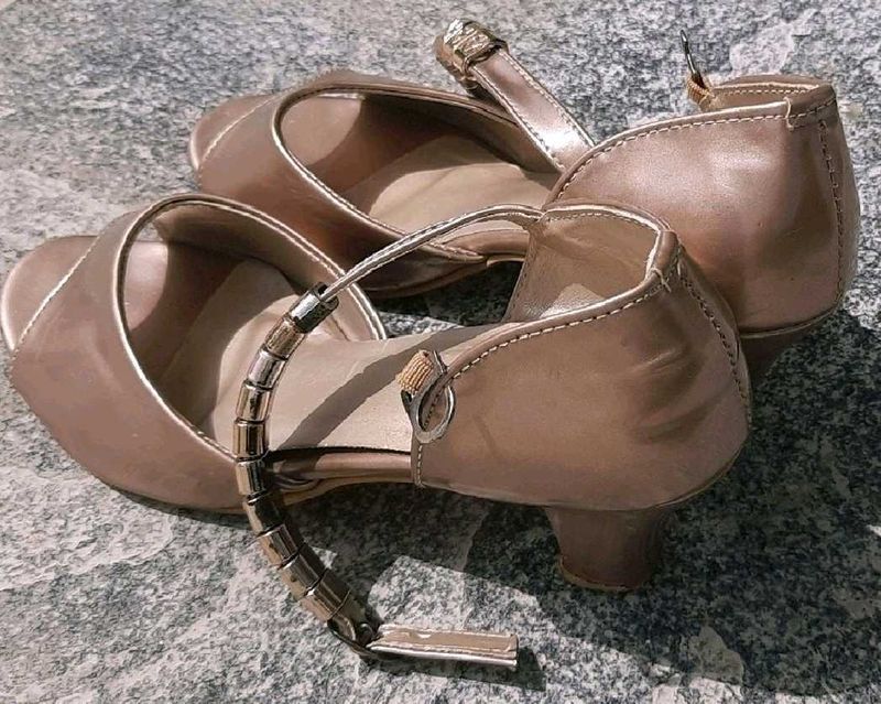 Heels/Sandals