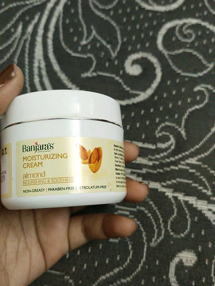 Banjara's Rose Moisturizing Cream