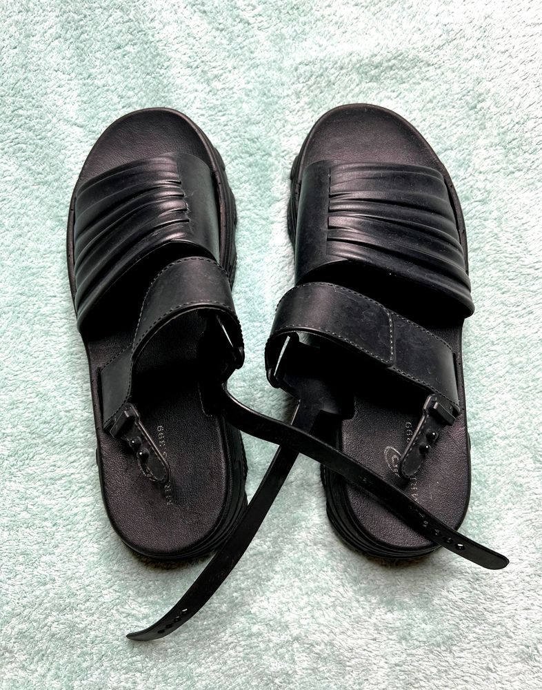 New Black All Seasons Wedges Sandal