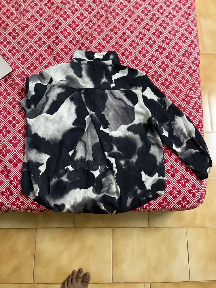 Crop Top From Brand The  Label Life