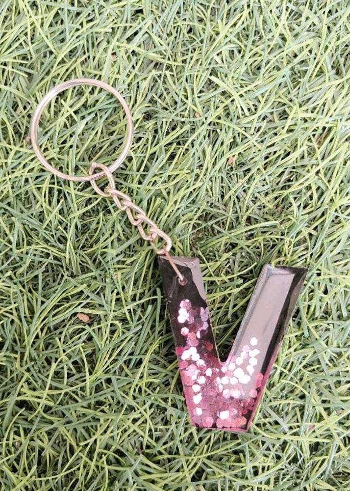 V Alphabet Resin Keychains