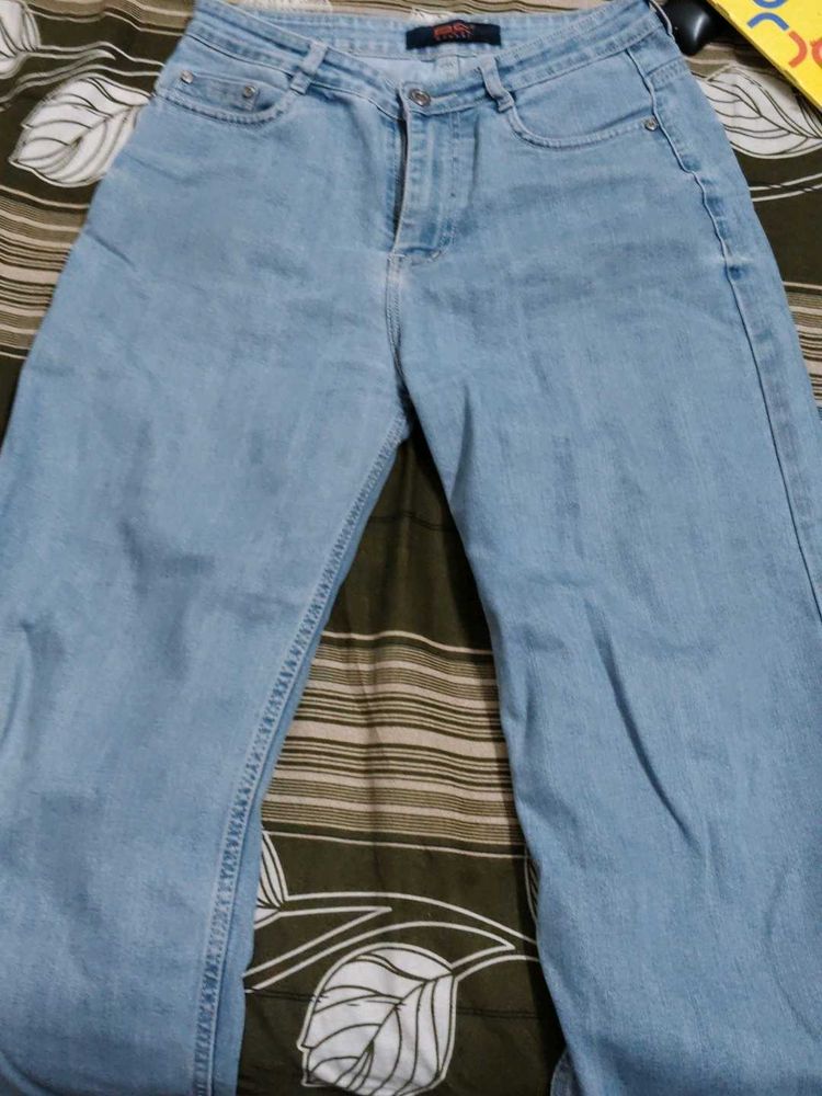 Light blue casual jeans