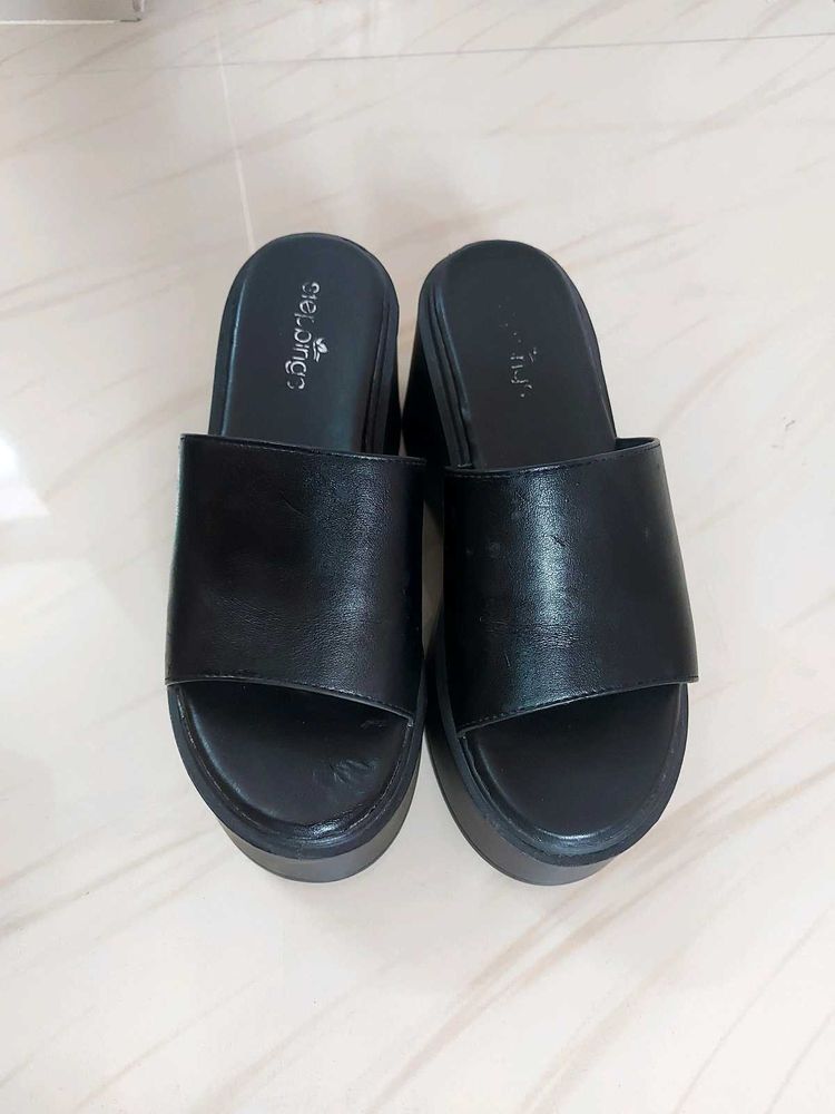 Chic Black Platform Wedge Sandals