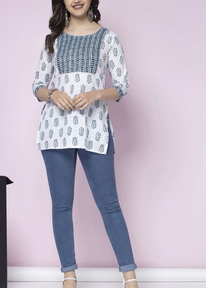 White &amp; Navy Blue Printed Short Kurti