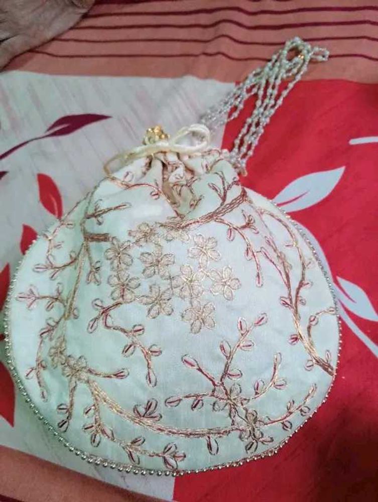 💯 Embroidered Potli Bag 💰 💕