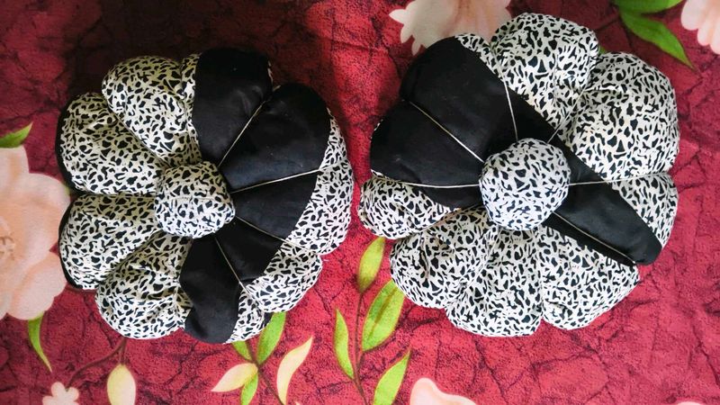 bohot hi pyare or sundar se dikhne wale cushion vo