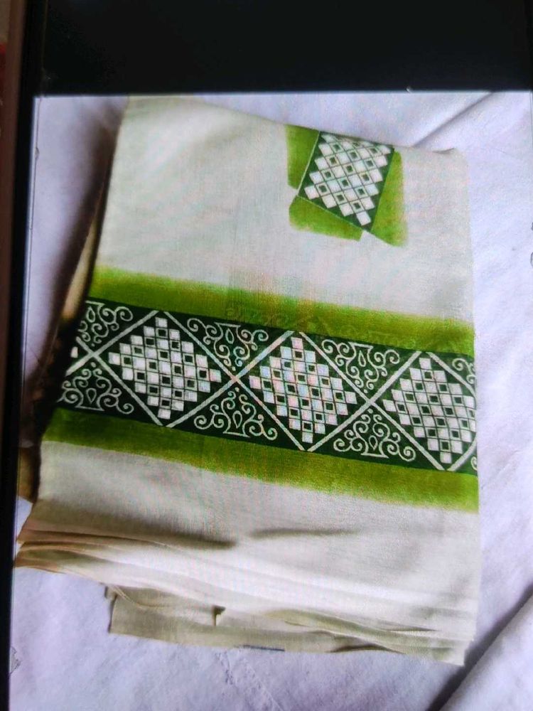 Elegant Cream &amp; Green Saree