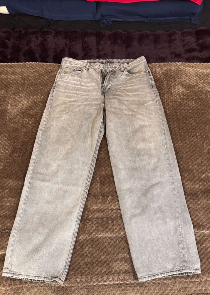Light Wash Wide Leg Jeans