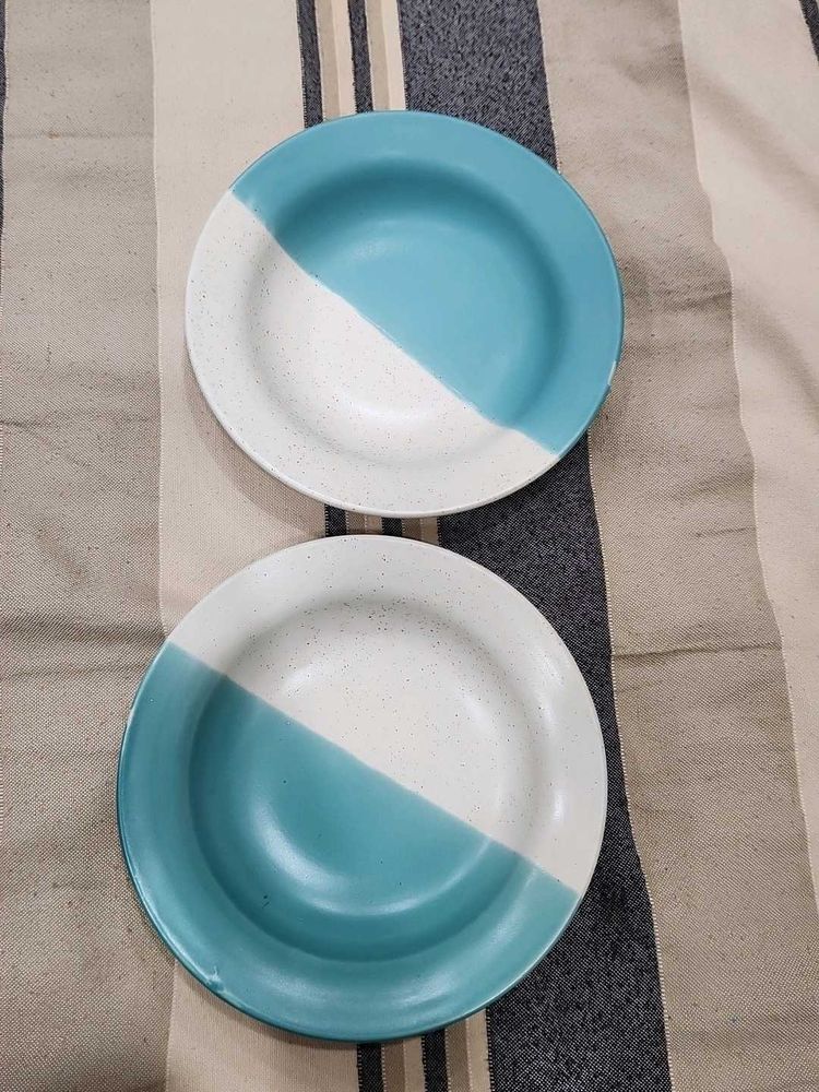 Set of 2 Blue &amp; White Dipped Plates