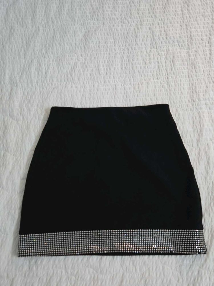 Amisu Sparkling Black Mini Skirt waist 28/30