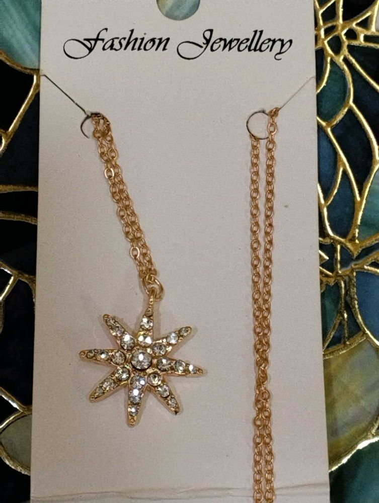 Rhinestone Star Pendant Necklace - New