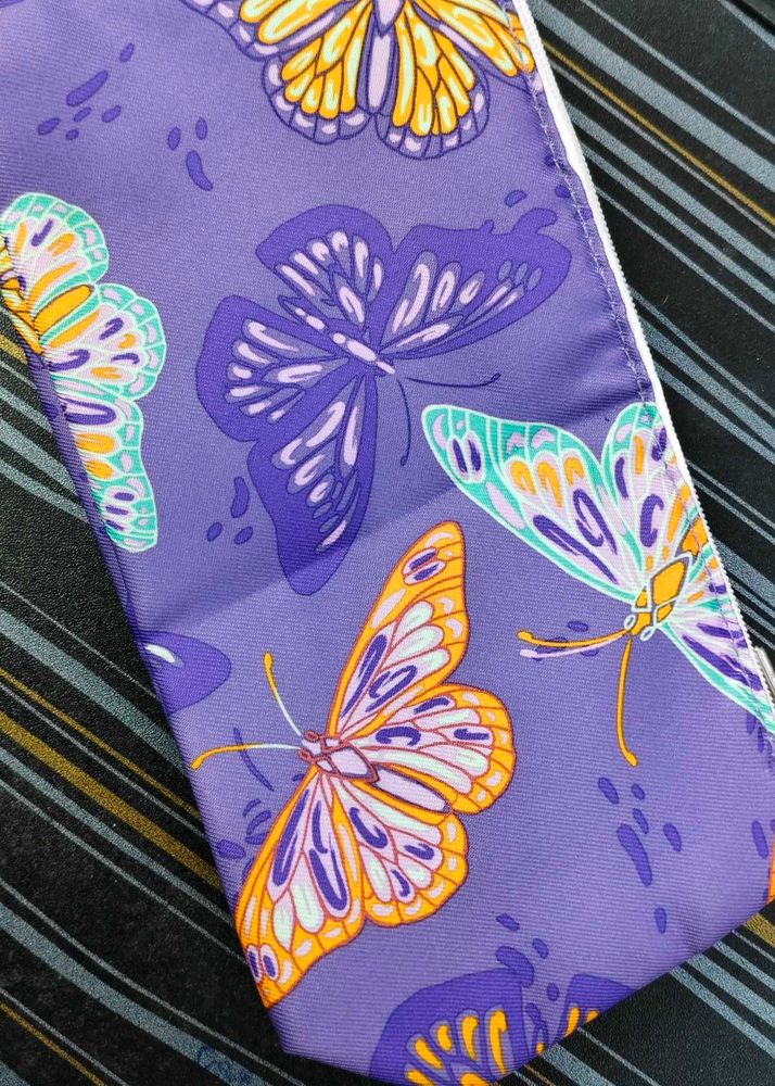 clinique Pouch