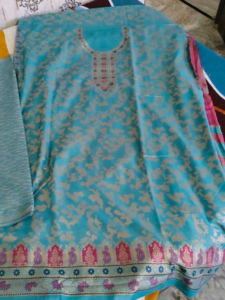 Elegant Teal Kurta Set with Intricate Border