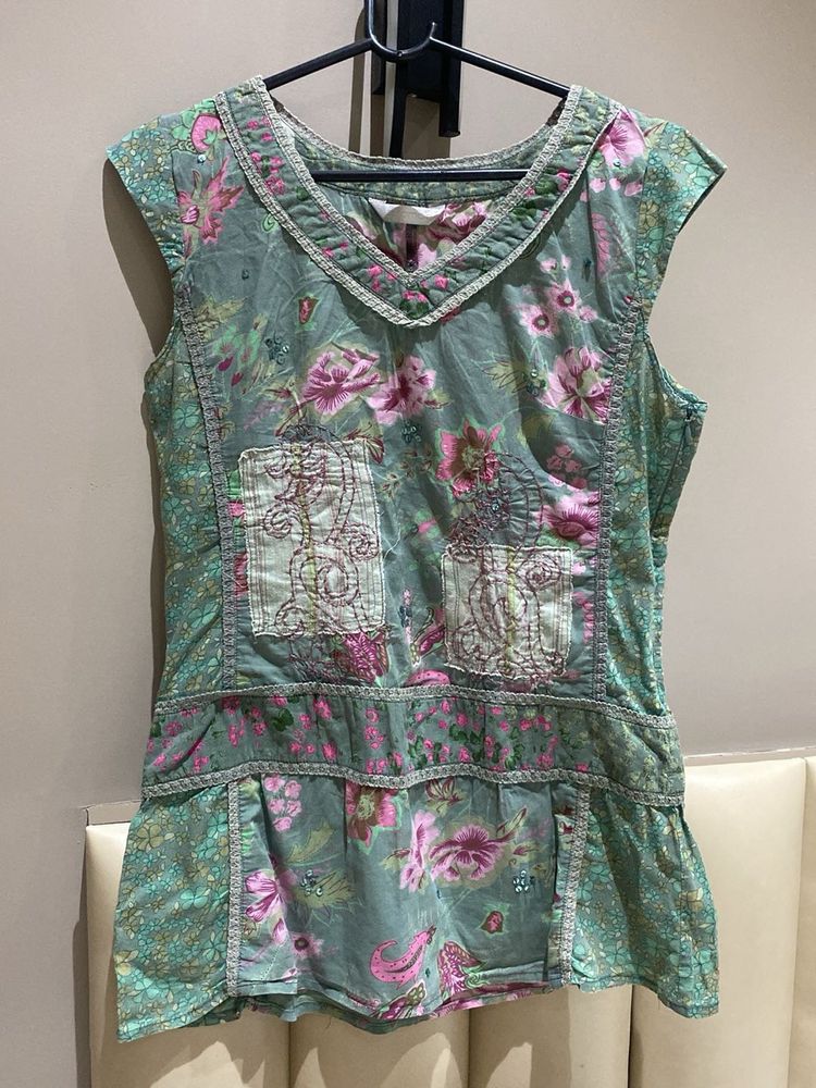 Boho Floral Sleeveless Kurta Top