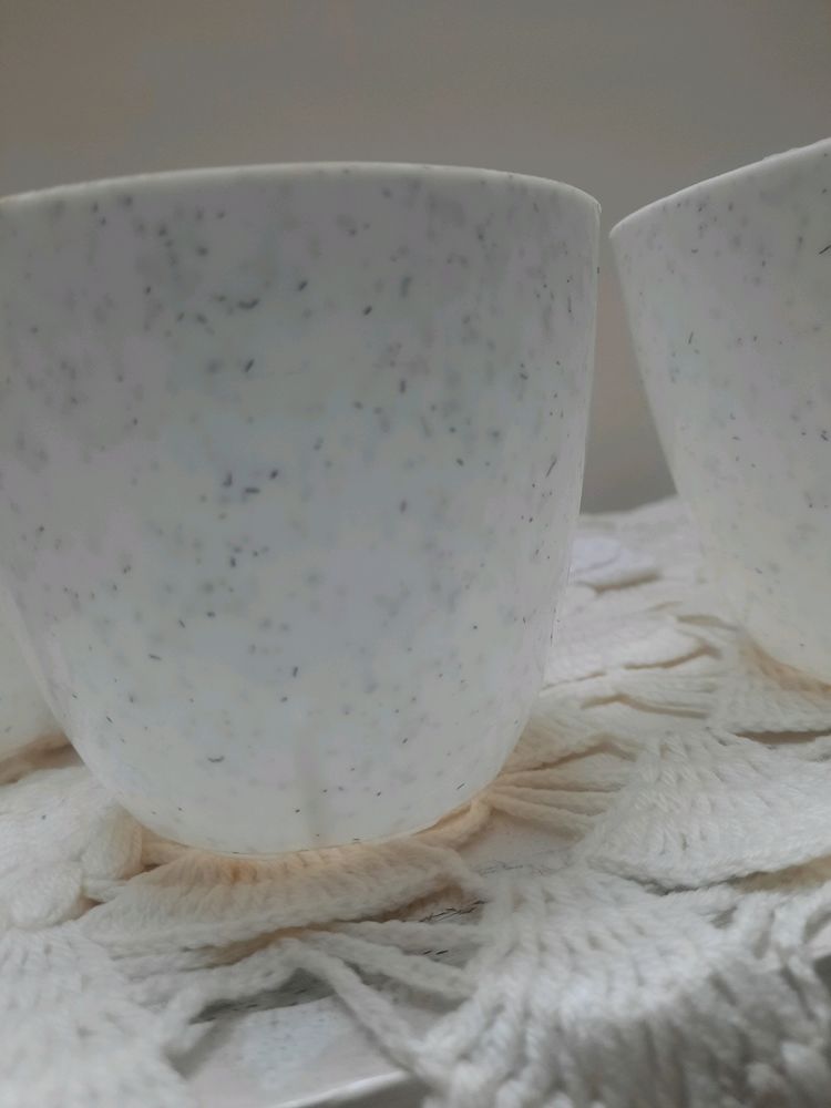 PLANTER (Set Of 2) Classy White Color.