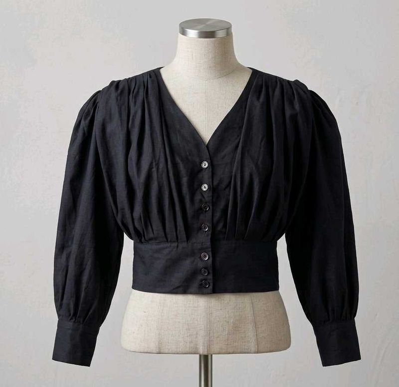 Black Puff Sleeve Cropped Blouse