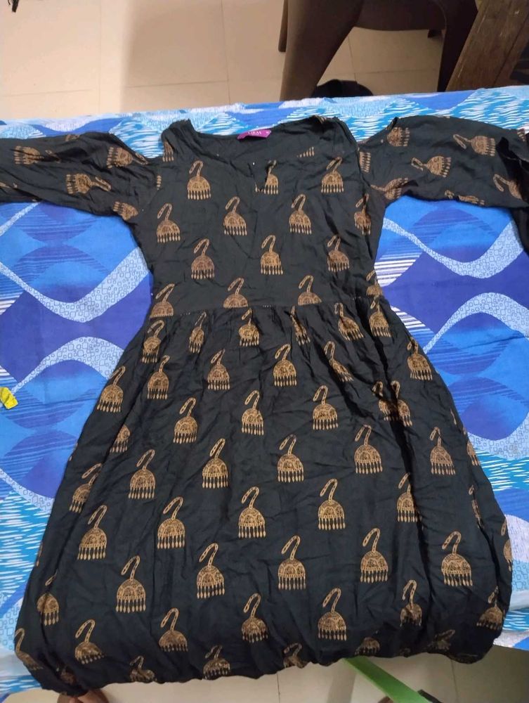 Stylish Black Kurta with Gold Print