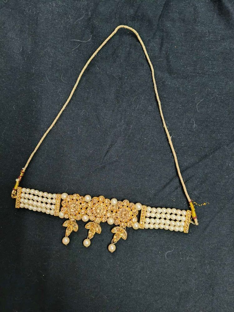 Beautiful golden Pearl Necklace 😍🌷
