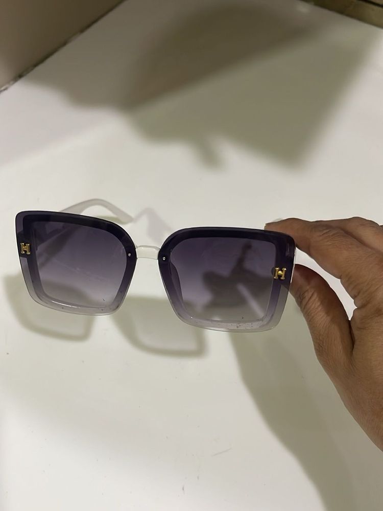 Stylish Square Frame Sunglasses