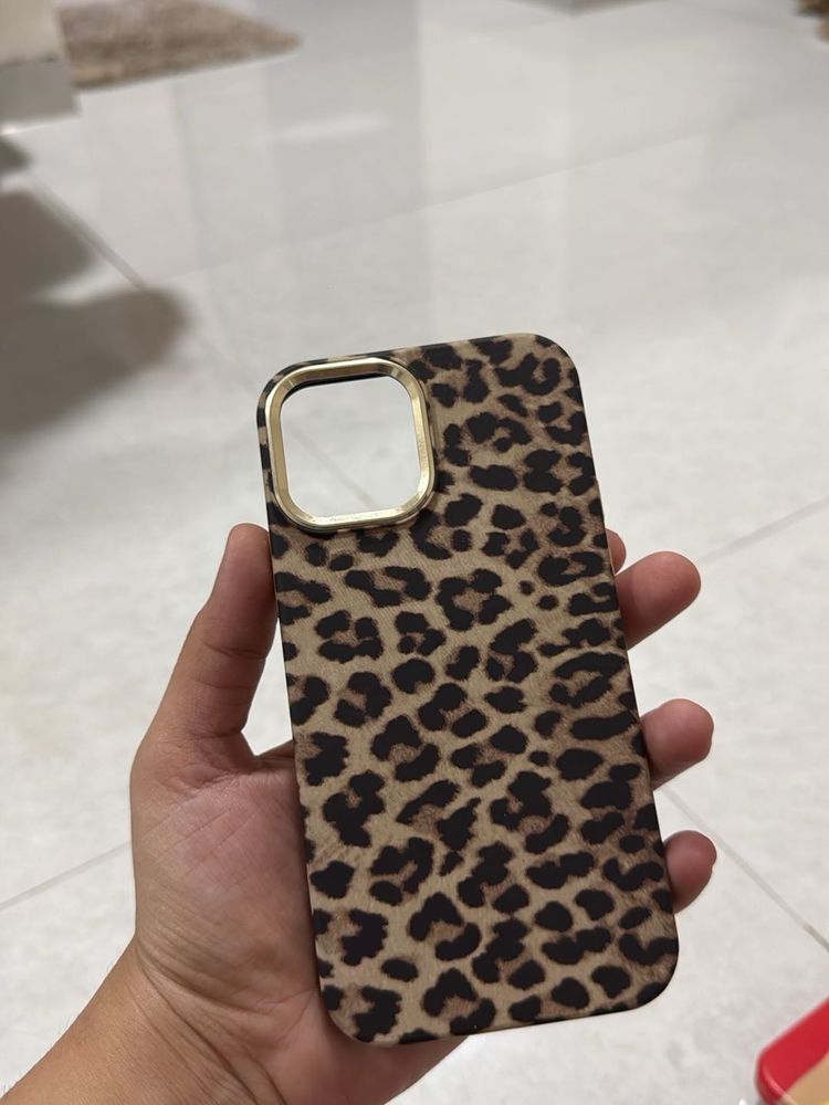 Leopard Print Phone Case with Gold Trim