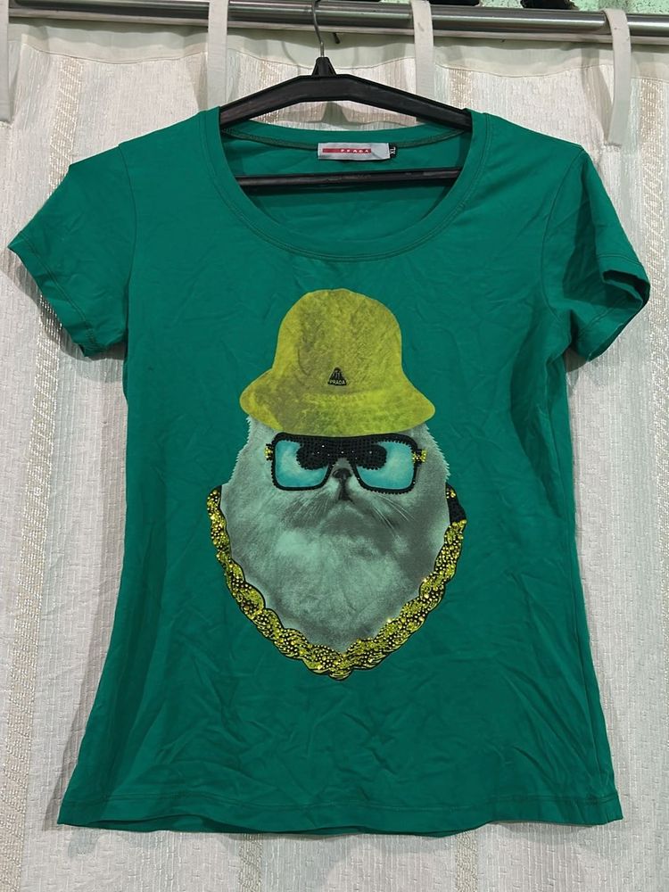 Green Cat Graphic T-Shirt