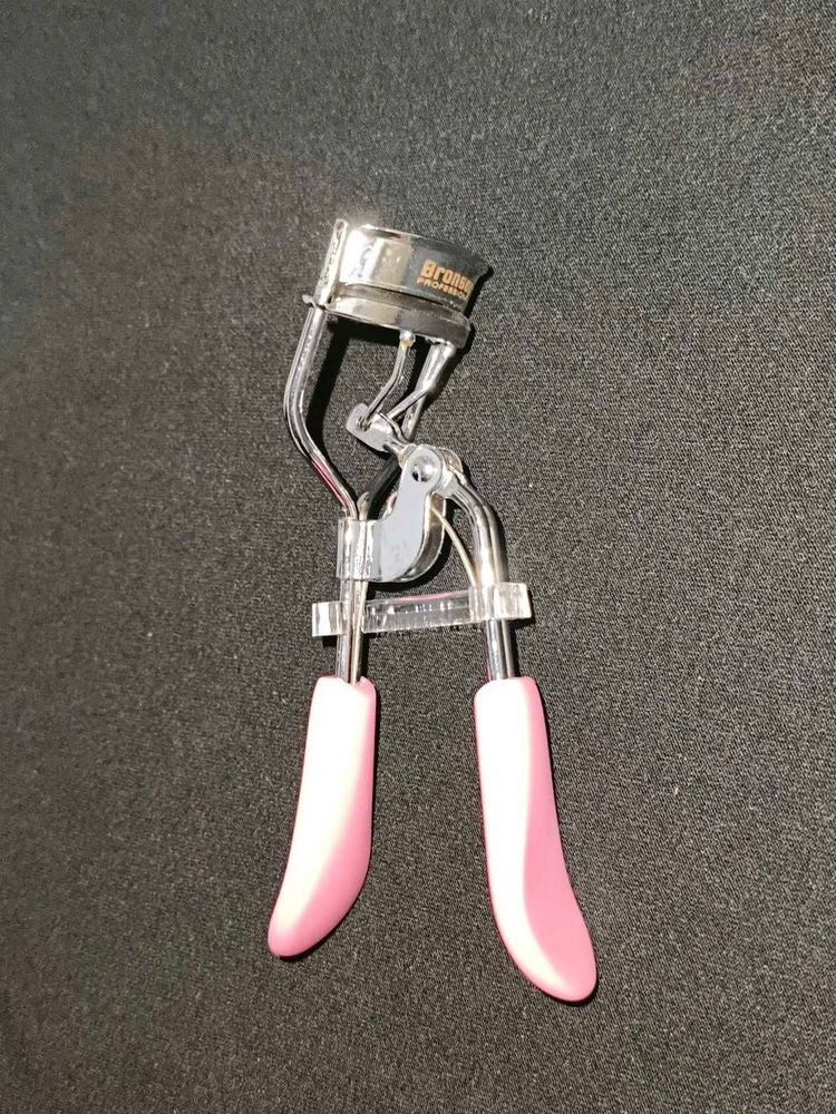 Pink Eyelash Curler