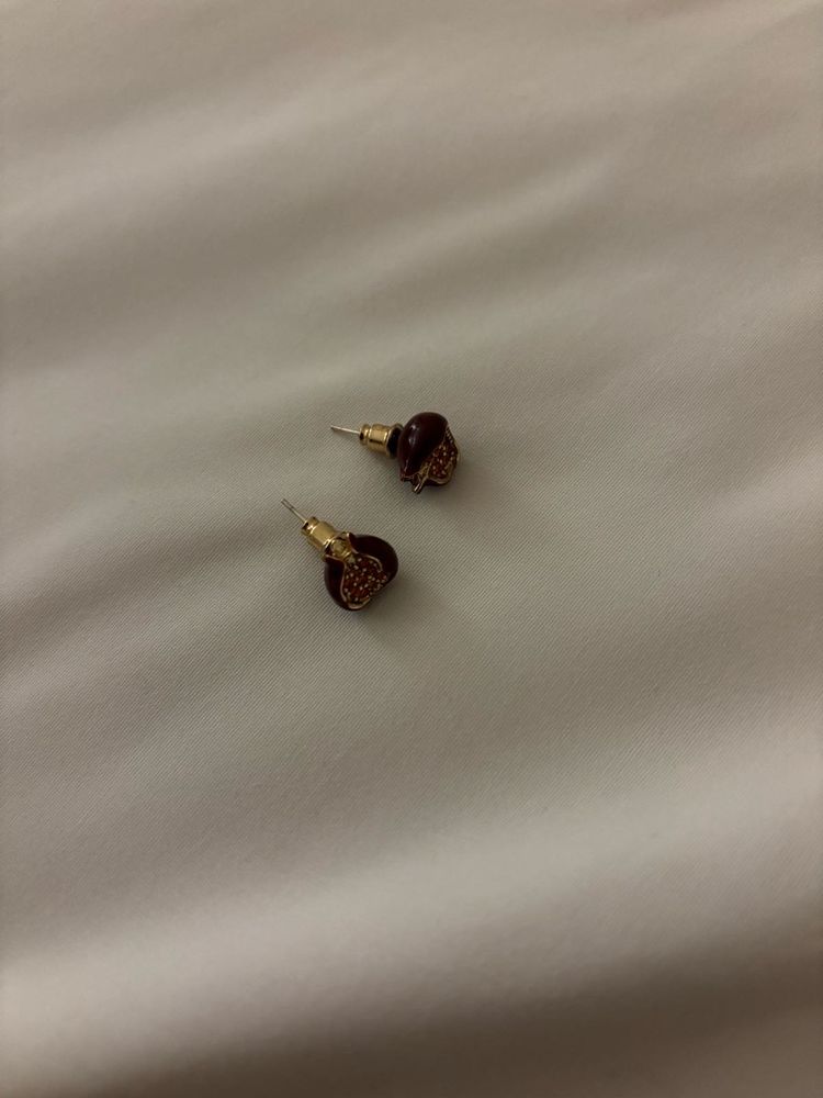 Beautiful pomegranate earrings imported